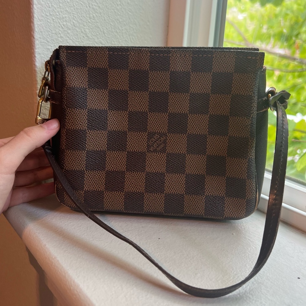 Louis Vuitton Trousse makeup pouch in Damier Ebene